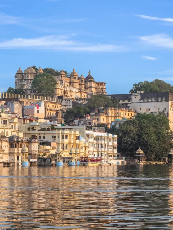 Scenery of Pichola Lake in Udaipur, India