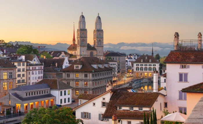 Zurich, Switzerland town skyline at dawn