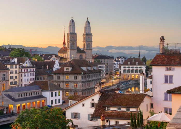 Zurich, Switzerland town skyline at dawn